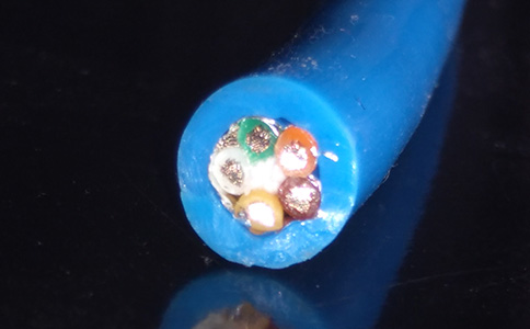 如何選擇高柔性拖鏈電纜型號規格？